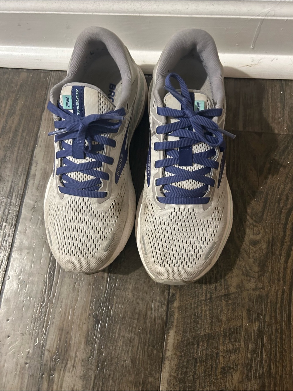 Women’s gray/purple/teal brooks adrenaline - SZ8 - Picture 2 of 3